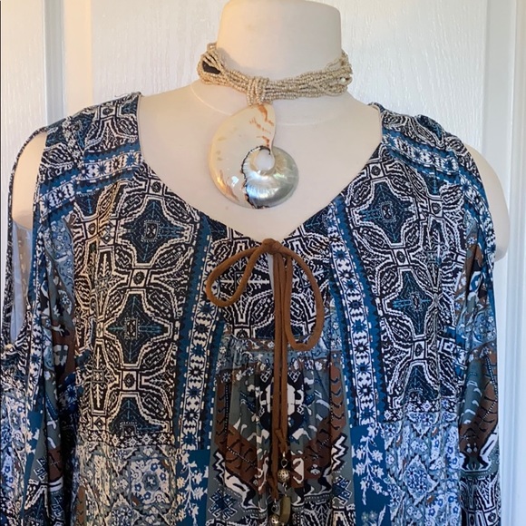 Style & Co Cold shoulder top NWOT - Picture 2 of 9